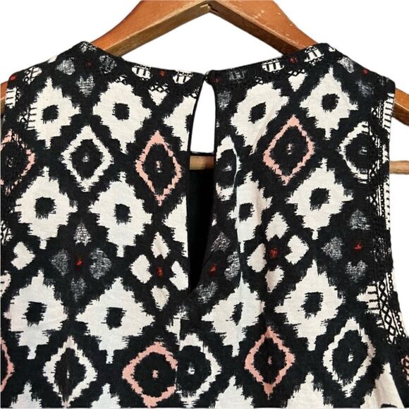 Loft patterned sleeveless dress. Size xs - Picture 9 of 11